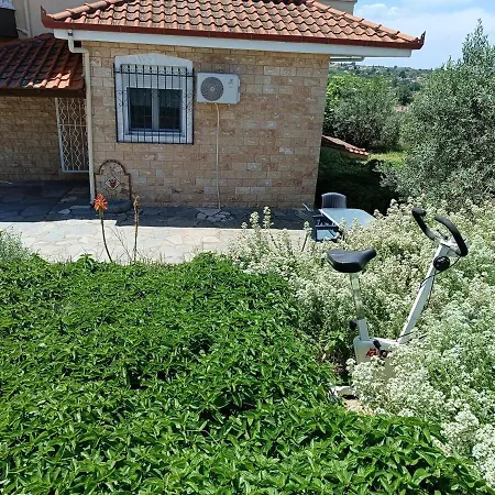 Vilă The With The Aromatic Herbs *